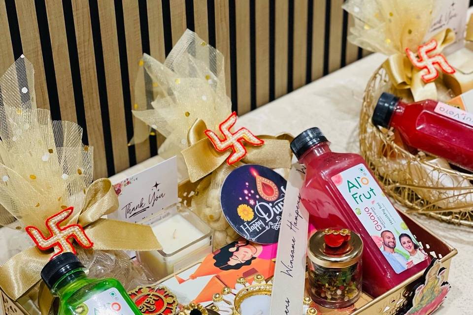 Winsome Hampers by Garima