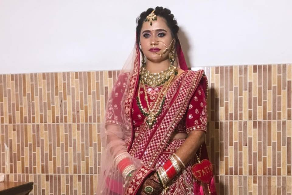 Manisha Solanki Makeovers