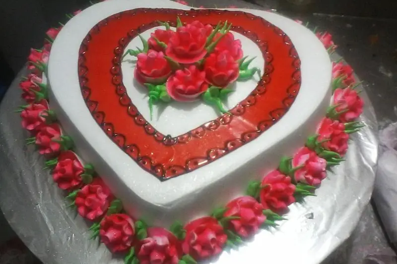Heart Cake Box 🎂 #clayart #clay #resin #art #cake #heart #valentines... |  TikTok