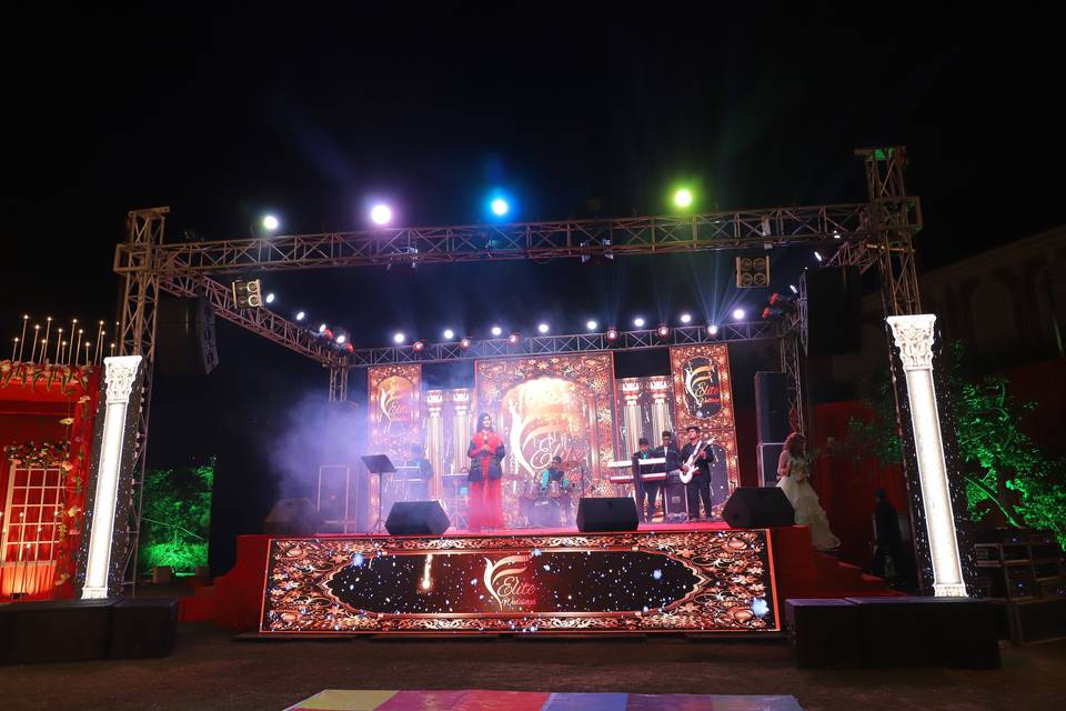 Entertainment stage