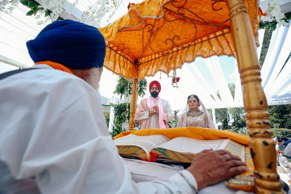 Couple & Candid Shot