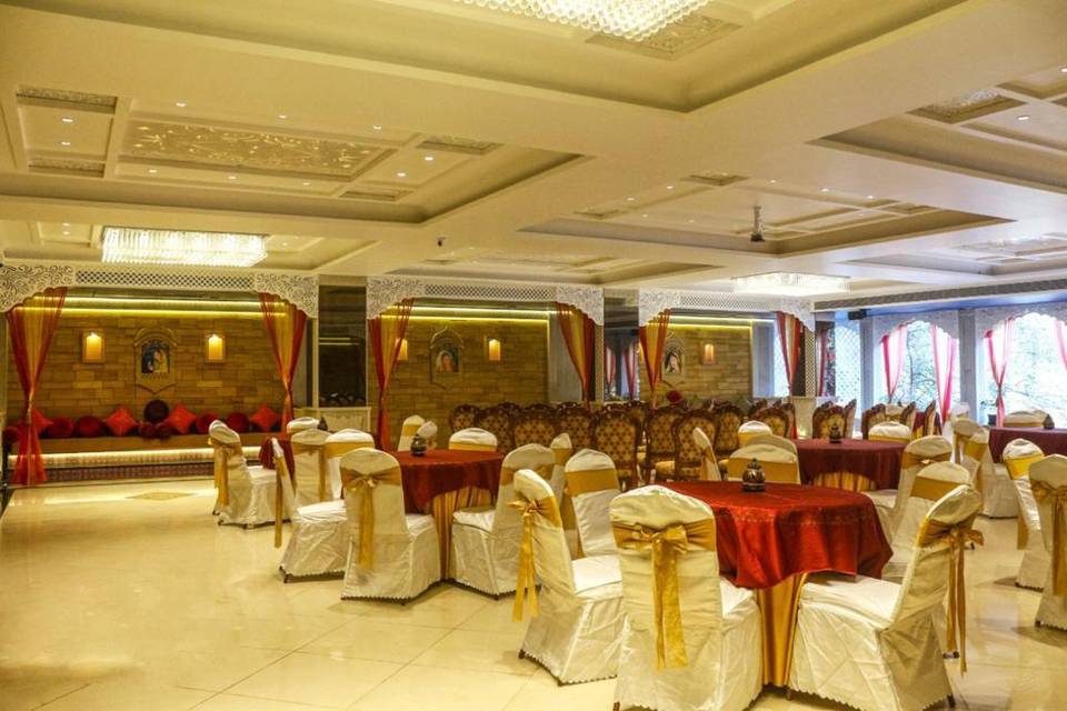 Banquet hall