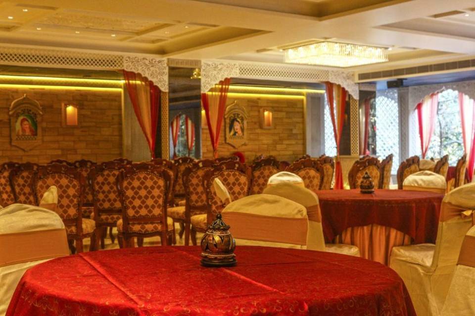 Banquet hall