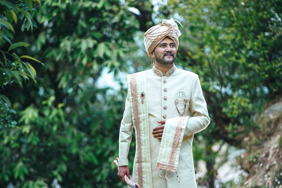 Groom