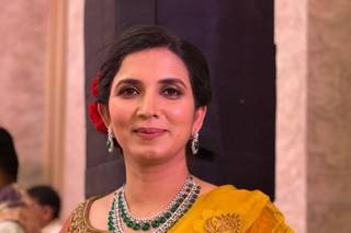 Sai Sawant Makeup Artist