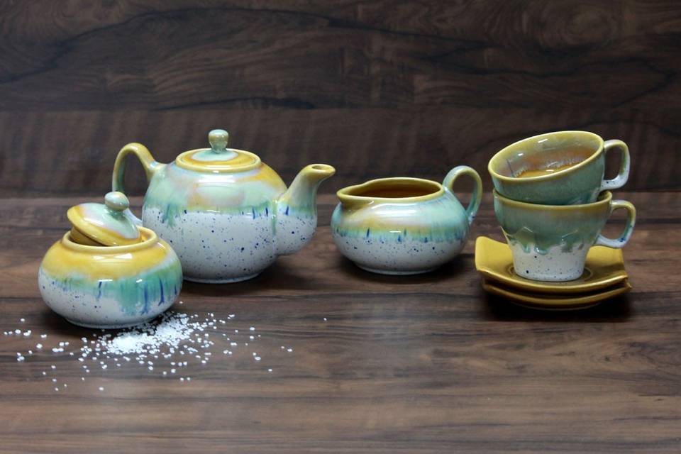 Gold Ceramic Tea Set