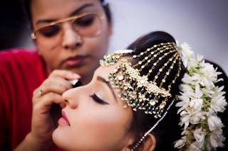 Bhaavya Kapur's Professional Makeup