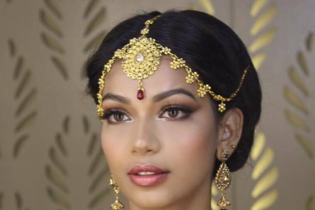 Makeup by Geetika Chakravarti