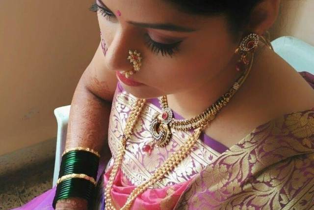 Party makeup
