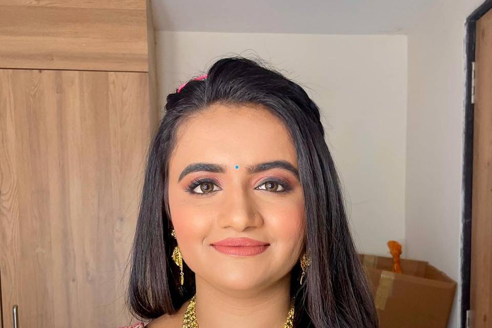 Avni Gala Makeovers