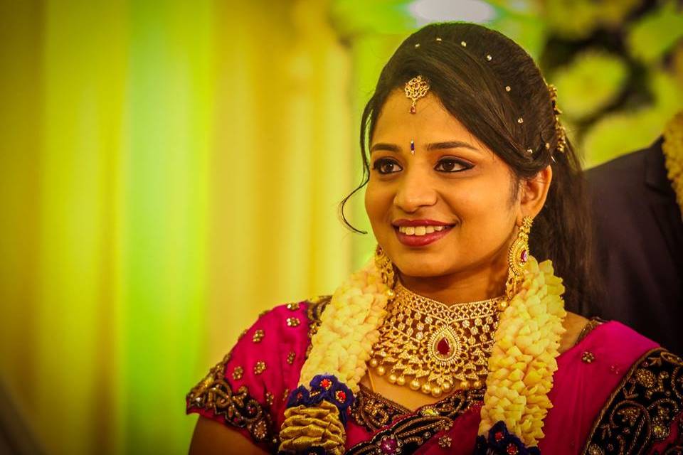 Chandra Video Candid Photography & Wedding Cinema