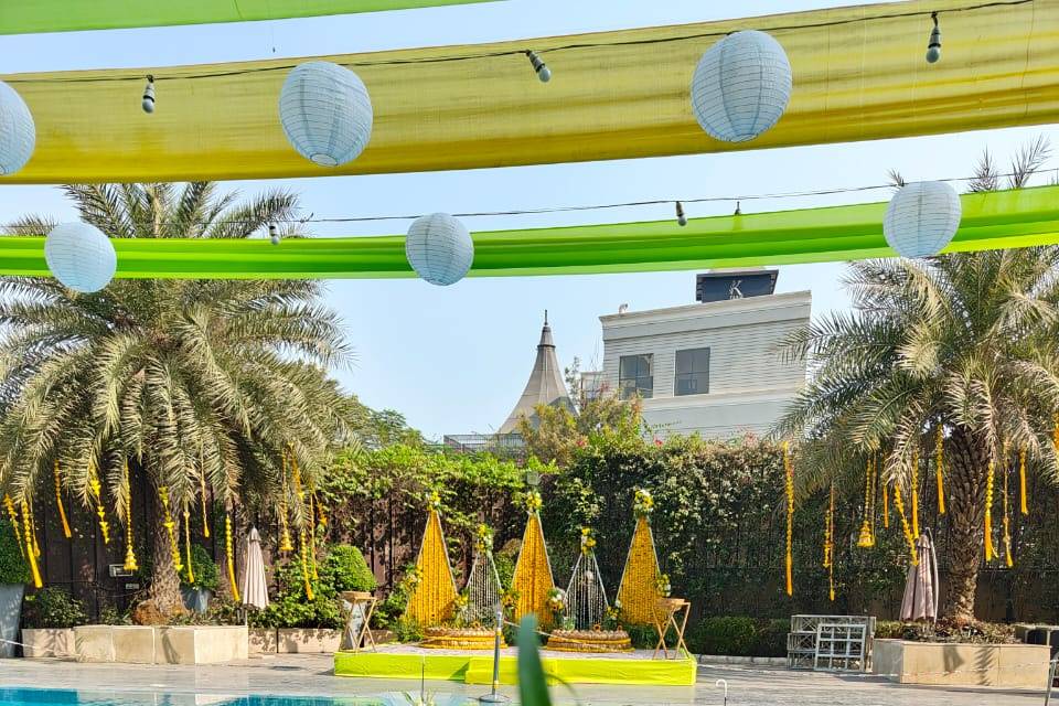 Decor By Pool