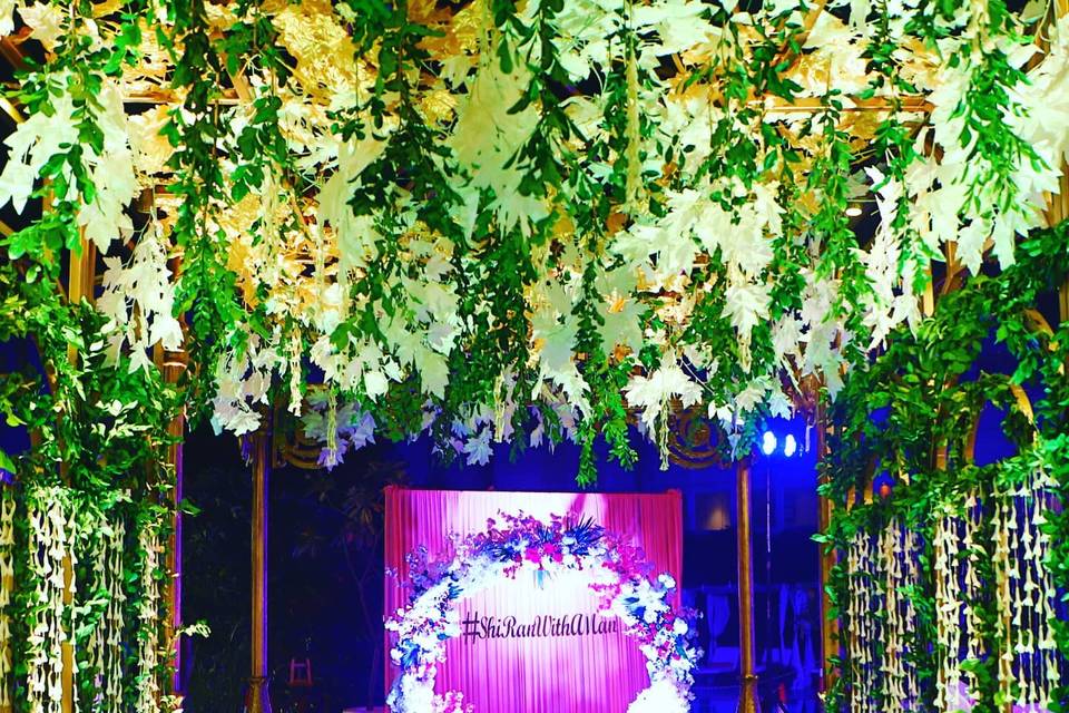 Entrance decor