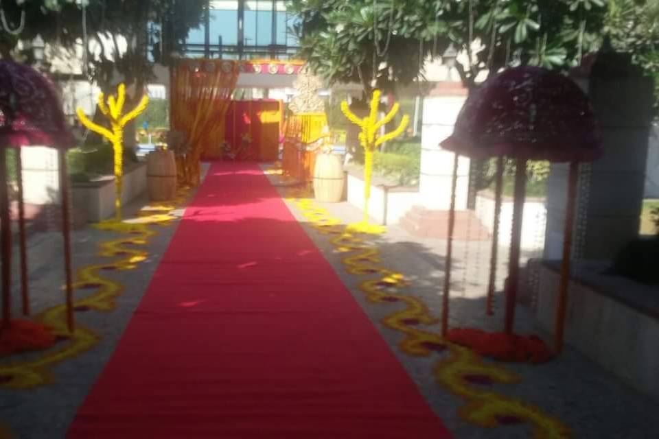 Roka Function Decor