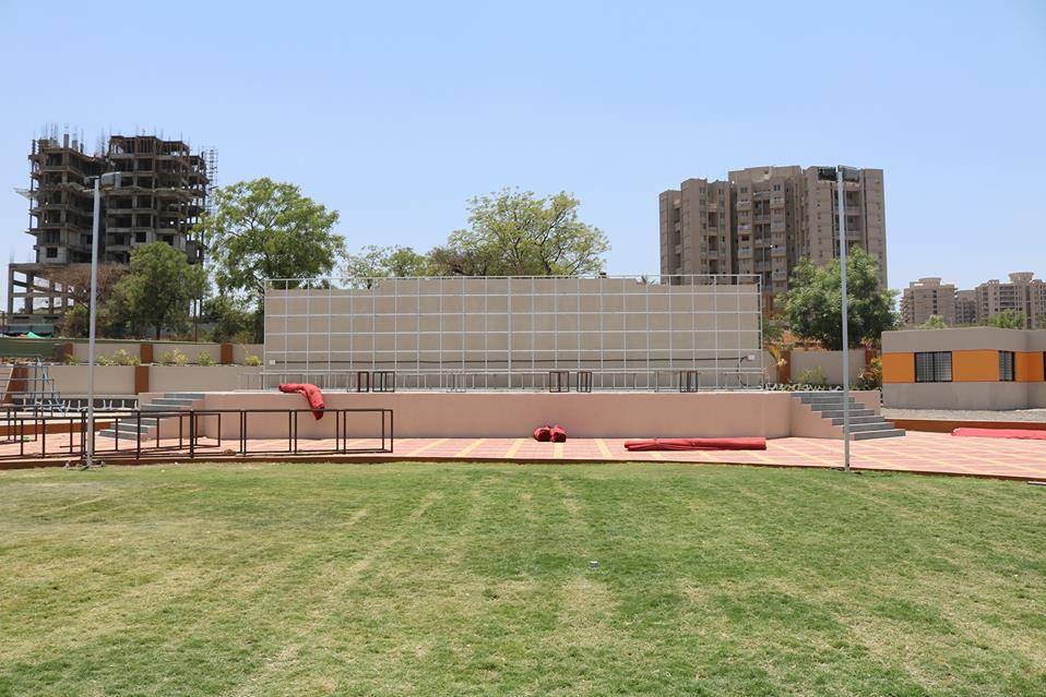 Hande Lawns, Pune