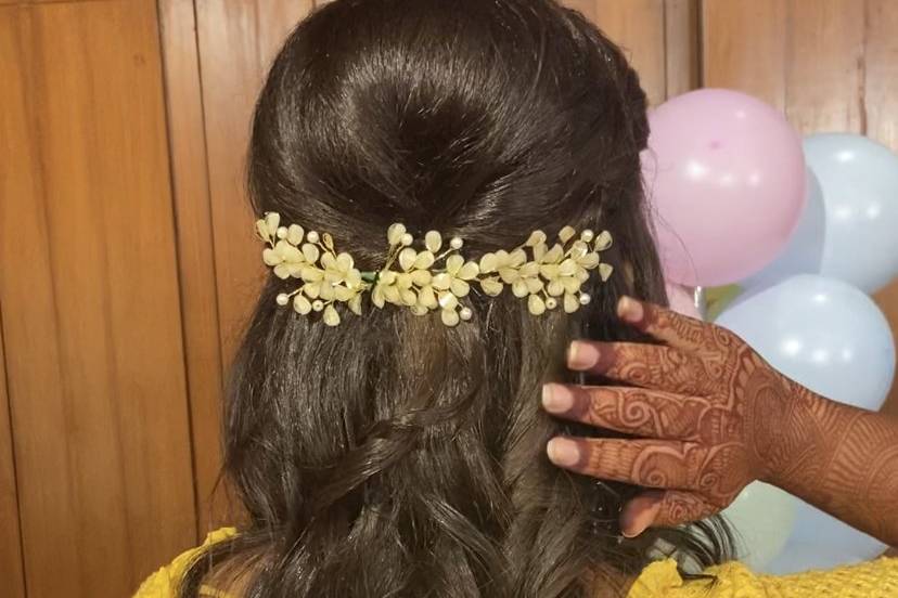 15 Best Bridal Hairstyles For Short Hair From Chand Choti Wavy Bob To  PartlyBraided Hairdo
