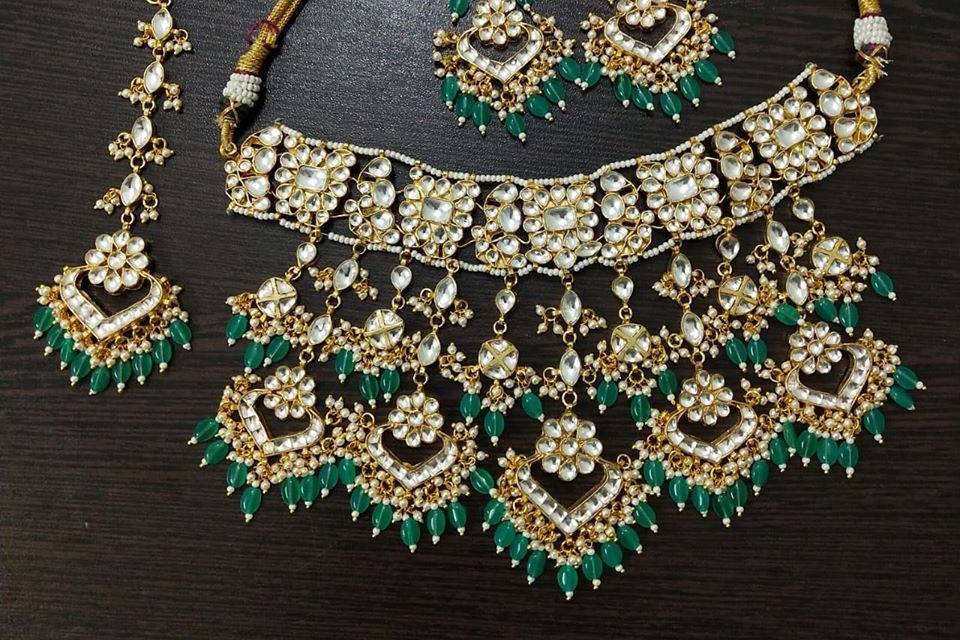 Necklace & Earrings