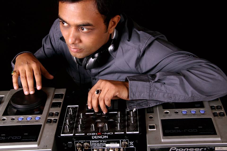 Dj pranav jain