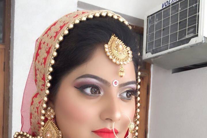 Bridal makeup