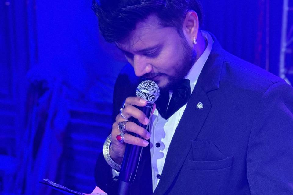 Anchor Aman Sahu