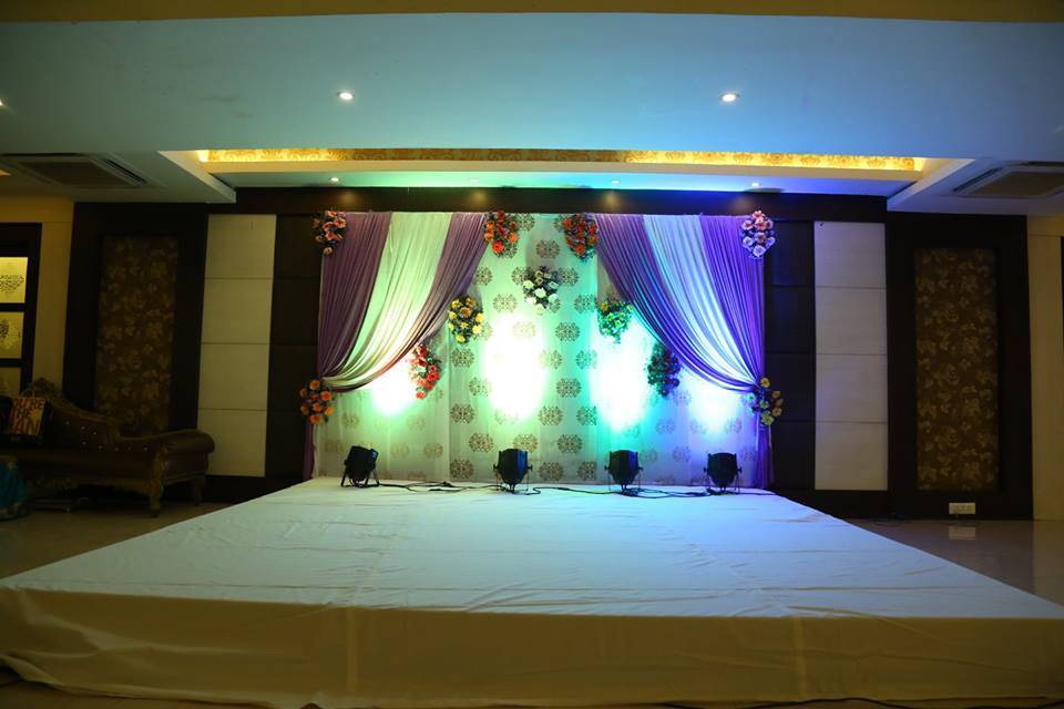 Stage decor and lighting