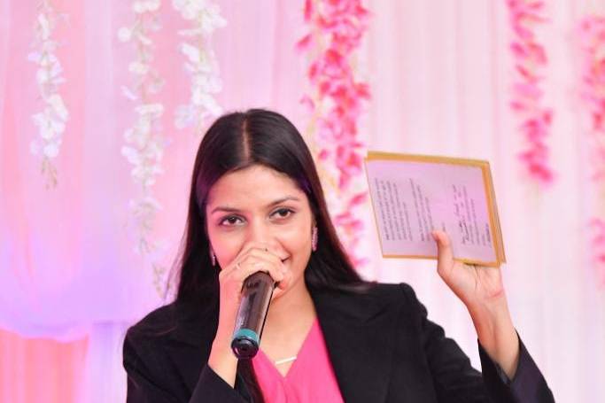 Anchor Megha Kedia