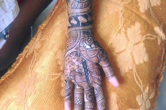 Nisha Henna Artist