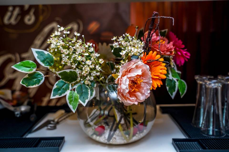 The Golden Apple, Lucknow