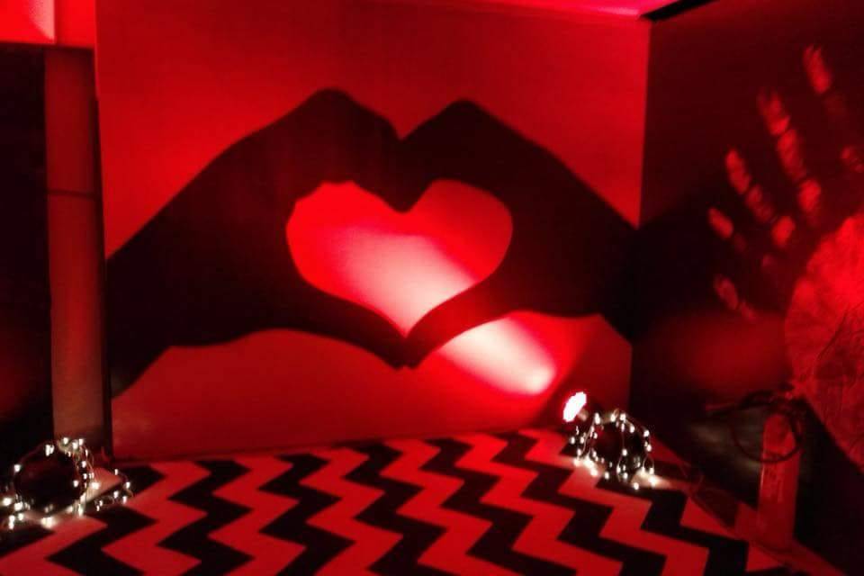 DECORATION