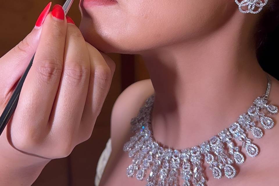 Cocktail makeup