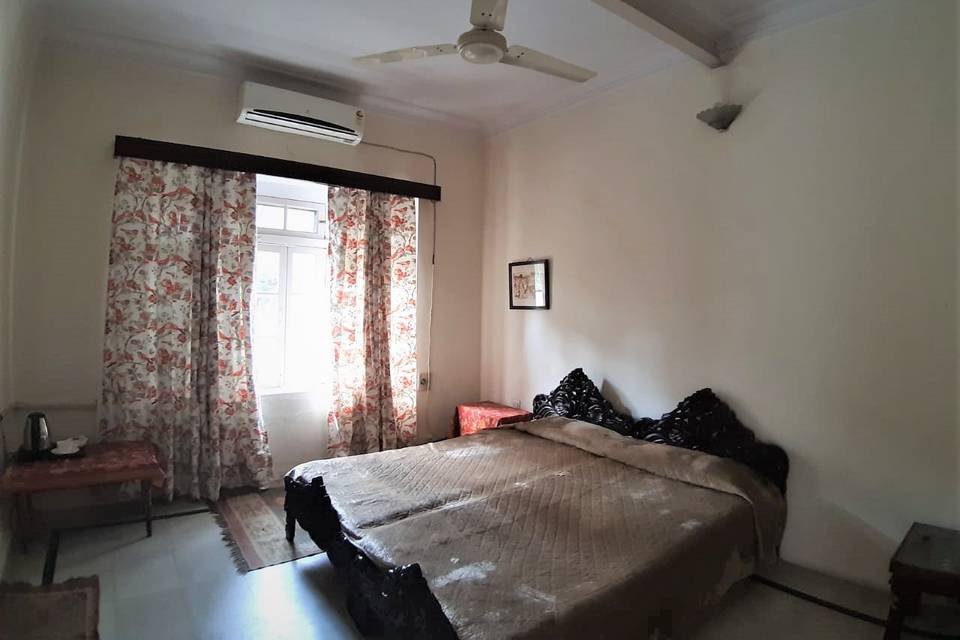 Hotel Shree Niwas, Jaipur
