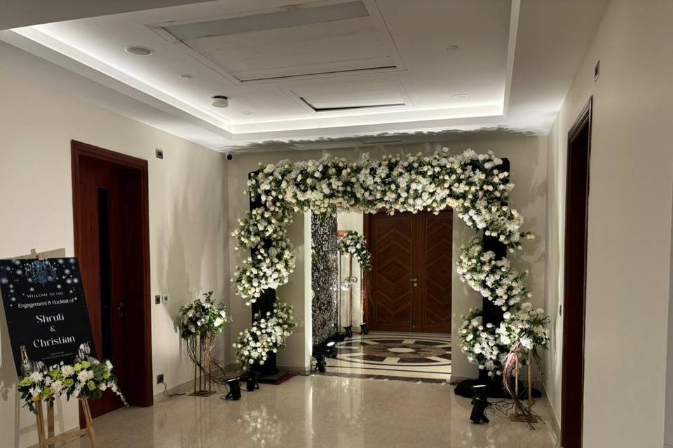 Entrance decor