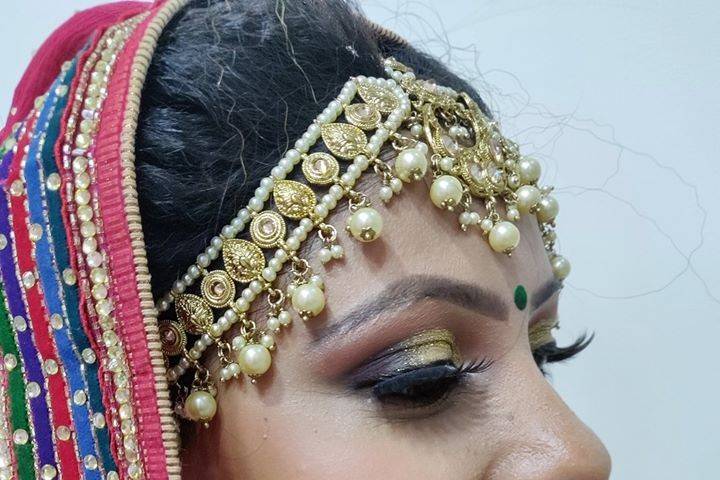 Bridal makeup