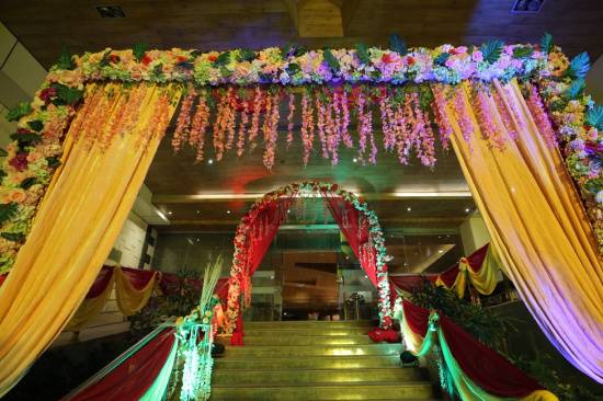 Entrance decor