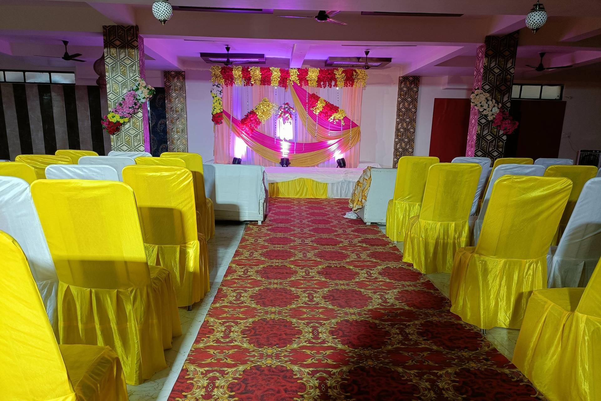 raj-mahal-hotel-and-banquet-hall-venue-sgpgi-raebareli-road