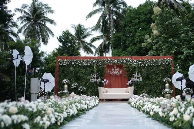 Stage decor