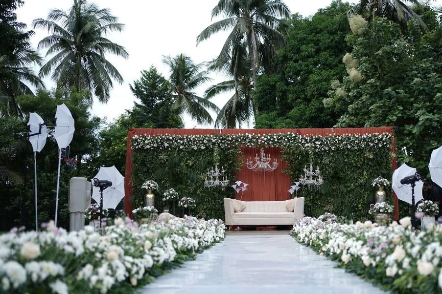 Stage decor