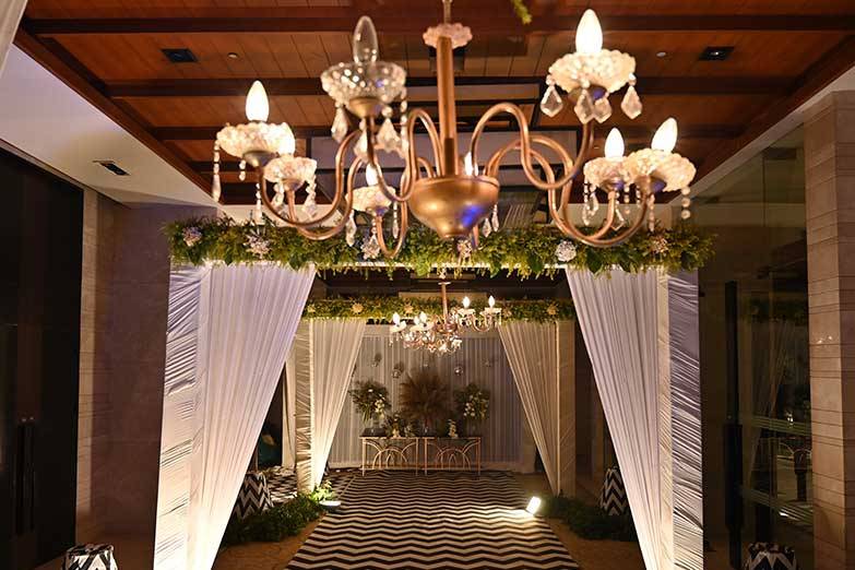 Entrance decor