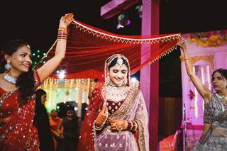 Wedding's by Sarthak Ghosh