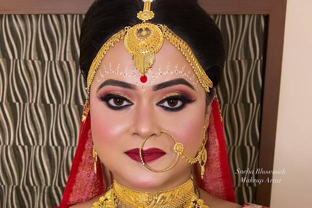 Sneha Bhowmik Makeup Artist