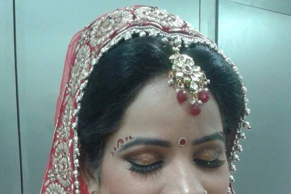 Bridal makeup