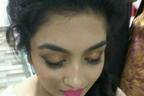 Makeup Artist Pushpa
