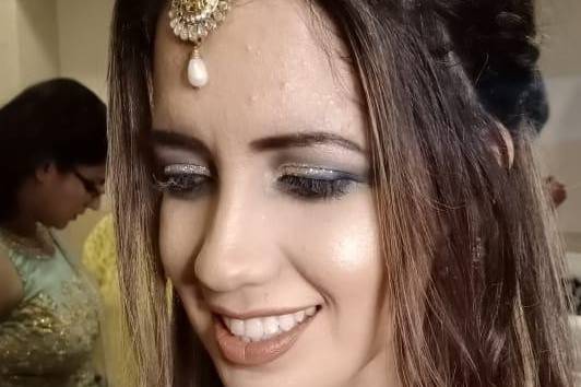 Party makeup