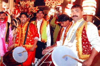 Hari om band