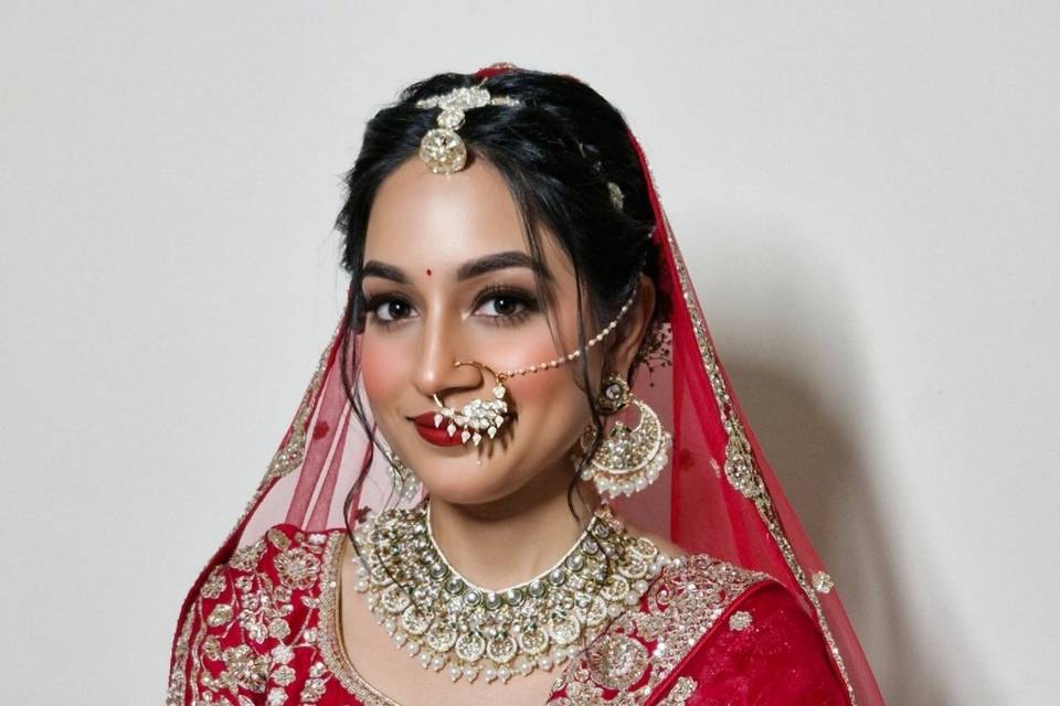 International HD bride