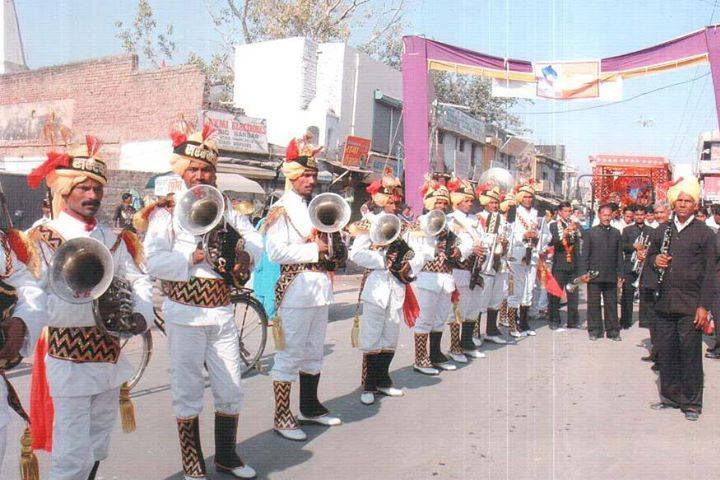 Saraswati Band