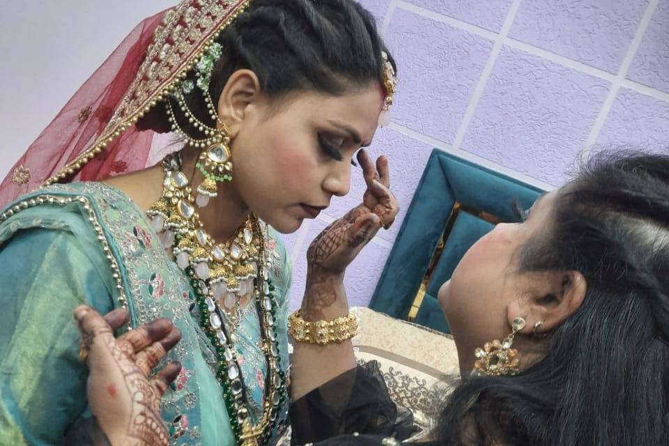 Bridal makeup