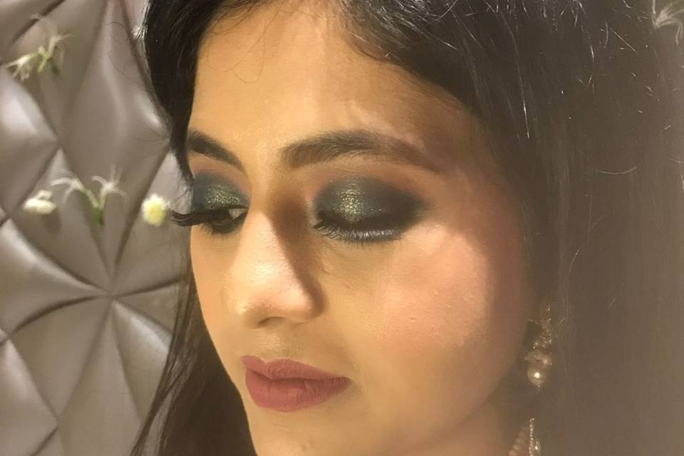 Party makeup