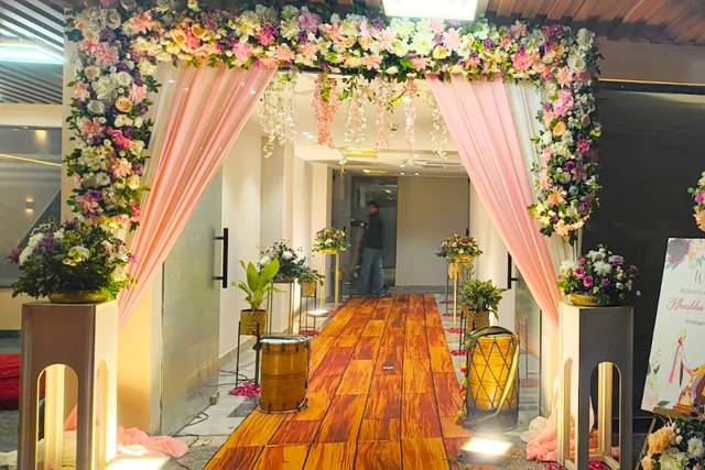 Entrance decor