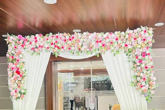Entrance decor